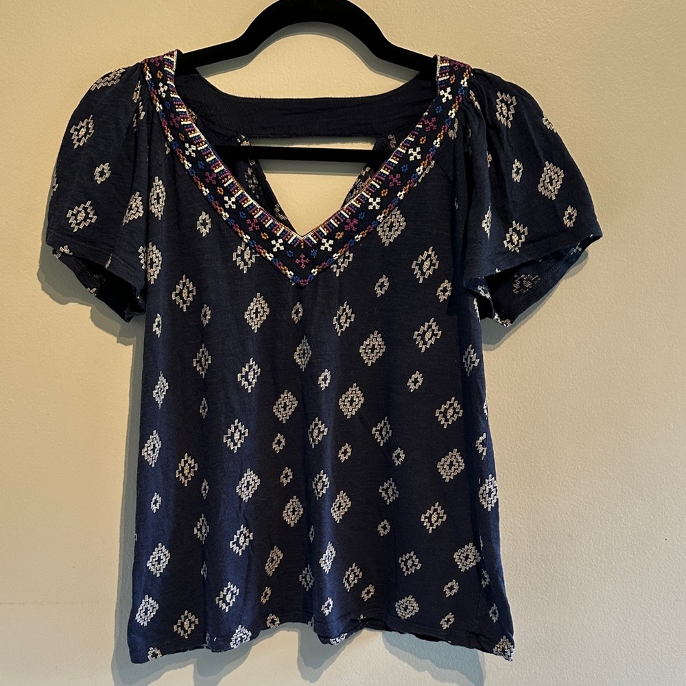 🌸Lucky Brand Navy Patterned Short Sleeve Top
